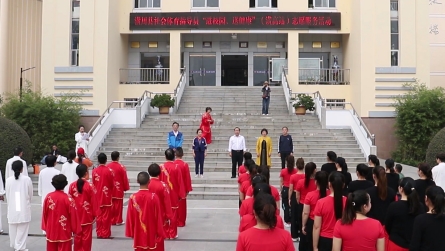 潢川县社会体育指导员“体育进校园，健身享健康”活动走进潢川高中