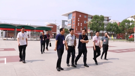 市高考巡视组巡视潢川县高考考点