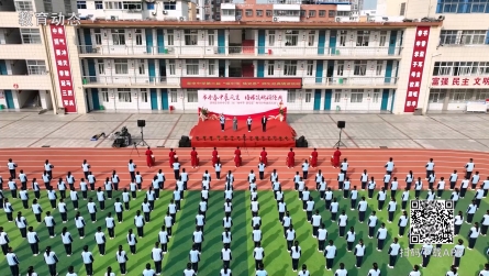 潢川县春申中学举办第三届“颂中华 铭党恩”师生经典诵读活动